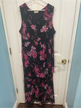 Laura Plus size Sleeveless Black Floral Maxi Dress with Pink Blossom Print